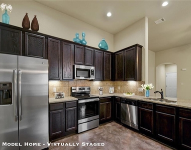 265 Joanne Loop - Photo Thumbnail 6