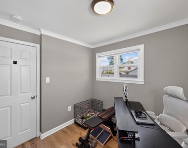 1005 7th Street - Photo Thumbnail 20