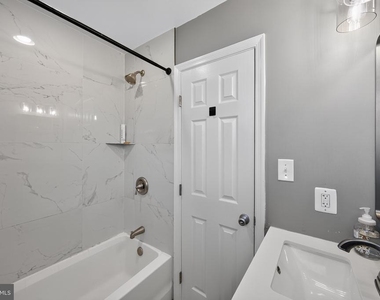 1005 7th Street - Photo Thumbnail 15