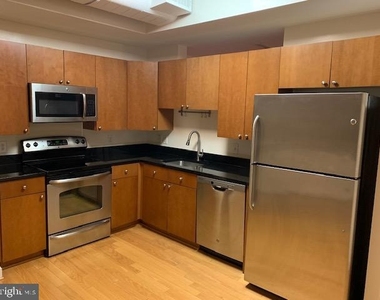 155 Potomac Passage - Photo Thumbnail 15