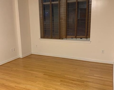 155 Potomac Passage - Photo Thumbnail 20