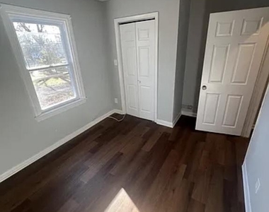 3516 Longfellow Street - Photo Thumbnail 9