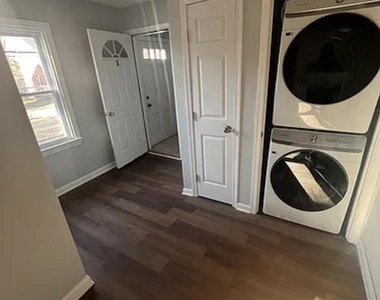 3516 Longfellow Street - Photo Thumbnail 4