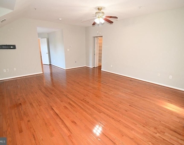 4502 Rockdale Lane - Photo Thumbnail 30