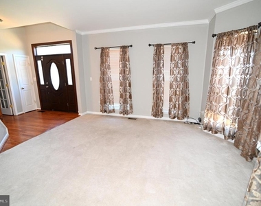 4502 Rockdale Lane - Photo Thumbnail 20