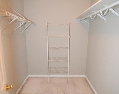 4502 Rockdale Lane - Photo Thumbnail 37