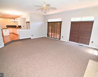 4502 Rockdale Lane - Photo Thumbnail 13