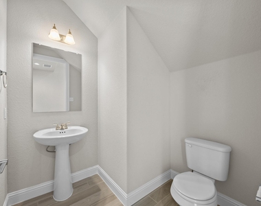 213 Graver St - Photo Thumbnail 17