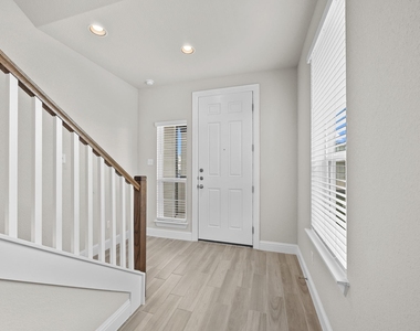 213 Graver St - Photo Thumbnail 19