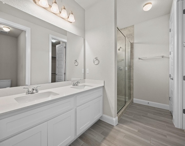 213 Graver St - Photo Thumbnail 12
