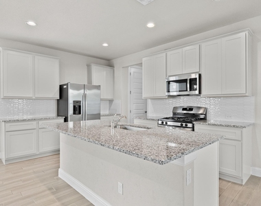 213 Graver St - Photo Thumbnail 2