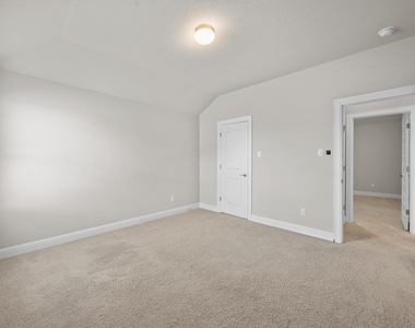 213 Graver St - Photo Thumbnail 26