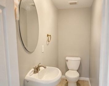 4631 Dowell Lane - Photo Thumbnail 8