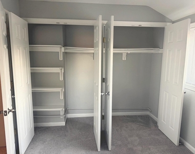 4631 Dowell Lane - Photo Thumbnail 5
