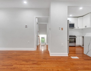 3717 36th Street - Photo Thumbnail 4