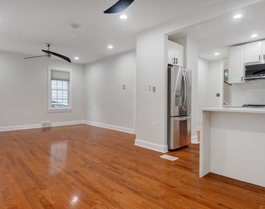 3717 36th Street - Photo Thumbnail 3