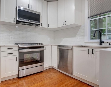 3717 36th Street - Photo Thumbnail 2