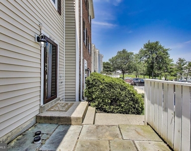 20117 Locustdale Drive - Photo Thumbnail 3
