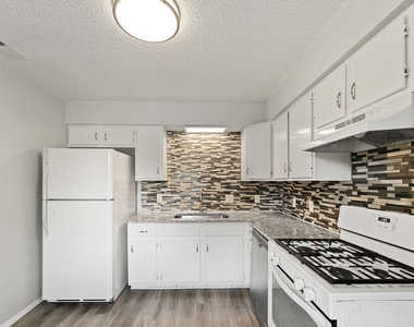 3460 Willowrun Dr - Photo Thumbnail 2