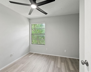 3460 Willowrun Dr - Photo Thumbnail 6