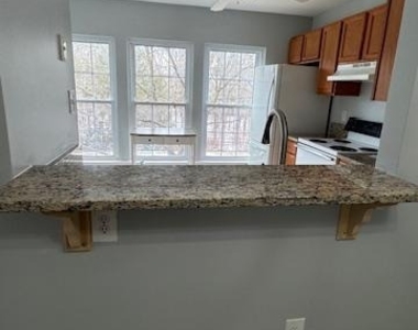 7927 Foxcrest Court - Photo Thumbnail 4