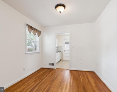 9923 Mayfield Drive - Photo Thumbnail 5