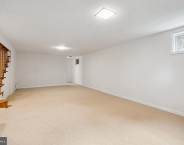 9923 Mayfield Drive - Photo Thumbnail 16