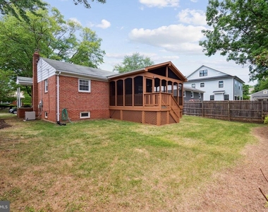 9923 Mayfield Drive - Photo Thumbnail 21