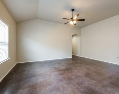 491 Jack Rabbit Ln - Photo Thumbnail 8