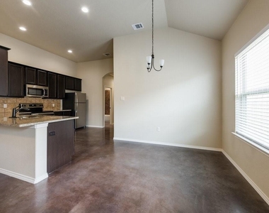 491 Jack Rabbit Ln - Photo Thumbnail 5