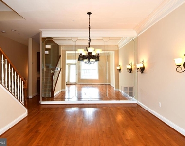 589 Cedar Spring Street - Photo Thumbnail 14