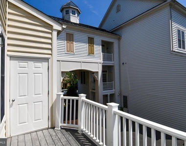 589 Cedar Spring Street - Photo Thumbnail 17