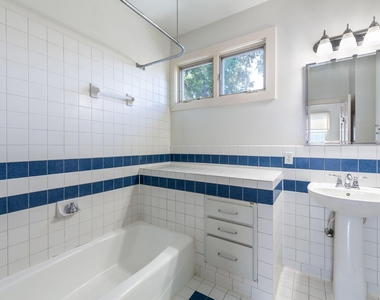 1608 E 19th St - Photo Thumbnail 18