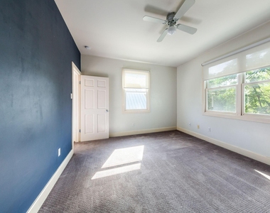 1608 E 19th St - Photo Thumbnail 17