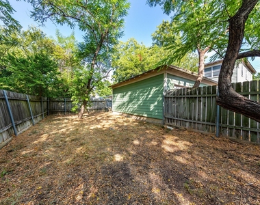 1608 E 19th St - Photo Thumbnail 28