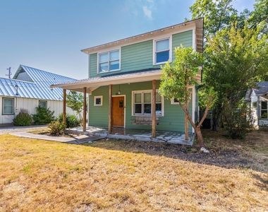 1608 E 19th St - Photo Thumbnail 3