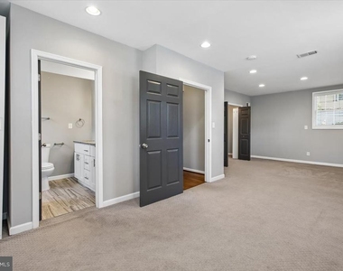 3801 Denfeld Avenue - Photo Thumbnail 15