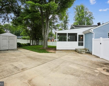 3801 Denfeld Avenue - Photo Thumbnail 25