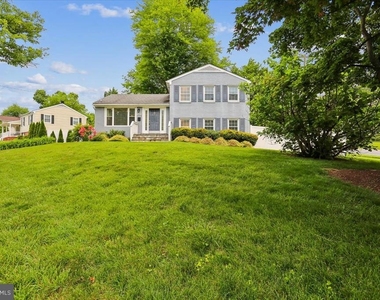 3801 Denfeld Avenue - Photo Thumbnail 1