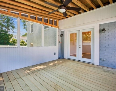 3801 Denfeld Avenue - Photo Thumbnail 9