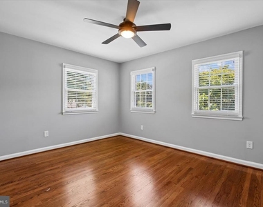 3801 Denfeld Avenue - Photo Thumbnail 11