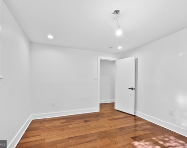 10222 Arizona Circle - Photo Thumbnail 19