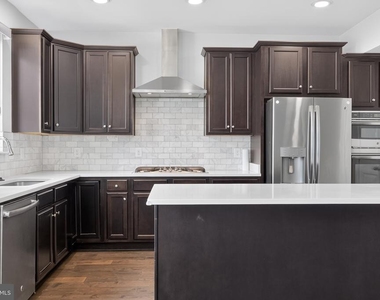 12241 Bluffwood Terrace - Photo Thumbnail 16
