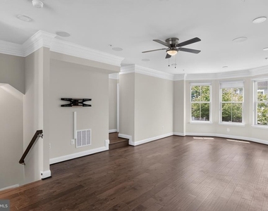 12241 Bluffwood Terrace - Photo Thumbnail 8