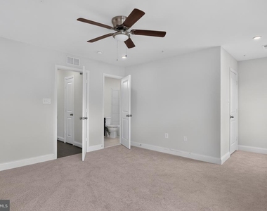 12241 Bluffwood Terrace - Photo Thumbnail 23