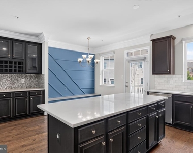 12241 Bluffwood Terrace - Photo Thumbnail 12