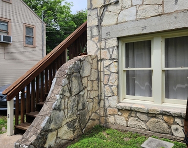 206 E 34th St - Photo Thumbnail 12