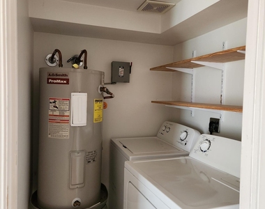 206 E 34th St - Photo Thumbnail 8