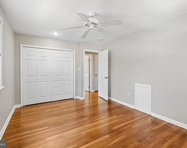 1103 Playford Lane - Photo Thumbnail 6