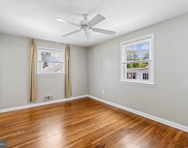 1103 Playford Lane - Photo Thumbnail 7